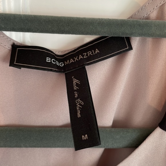 BCBG drape front sleeveless top - Picture 2 of 5